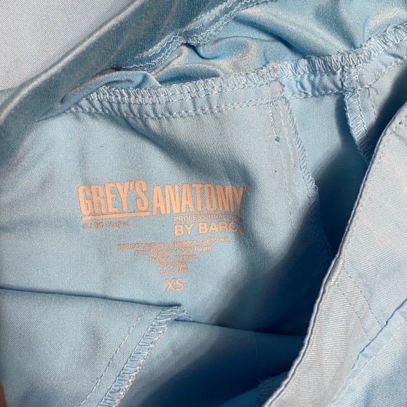 Scrub bottoms - Picture 2 of 3